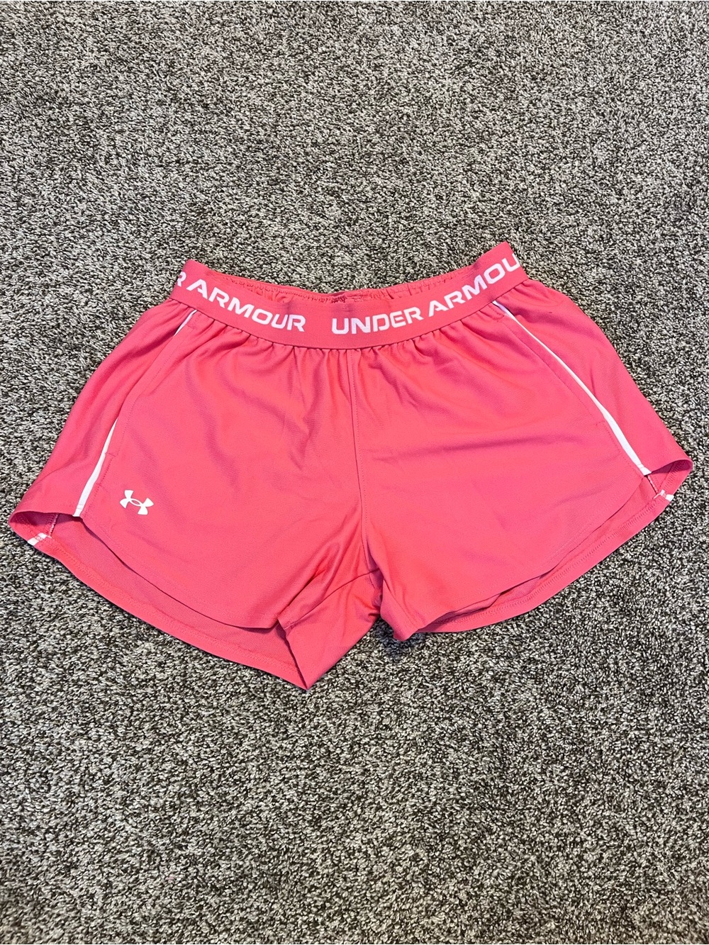 Under Armour Women's Tech 3” Play Up Shorts - Super Pink